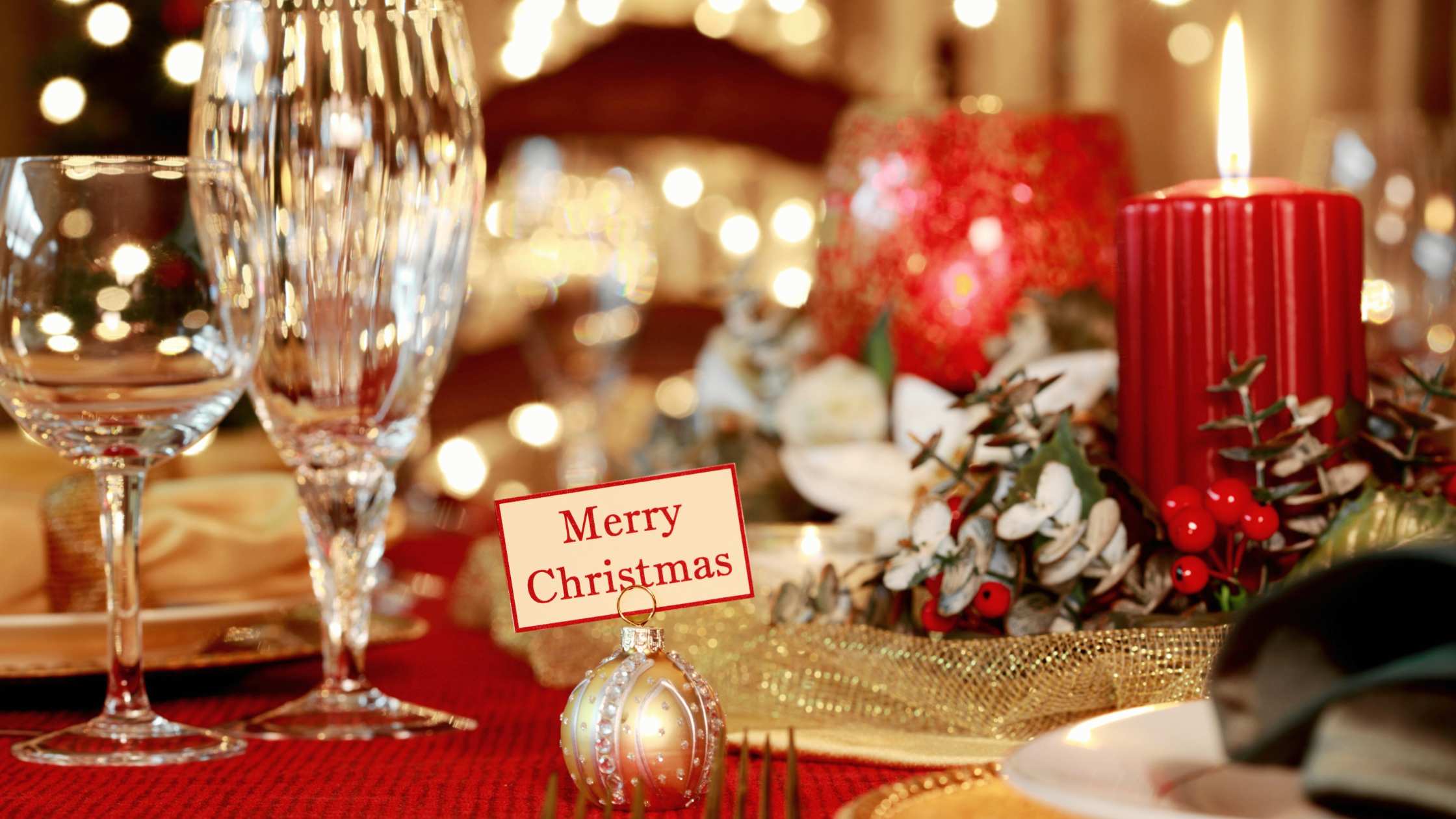 mesa posta natal dourado e vermelho (13)